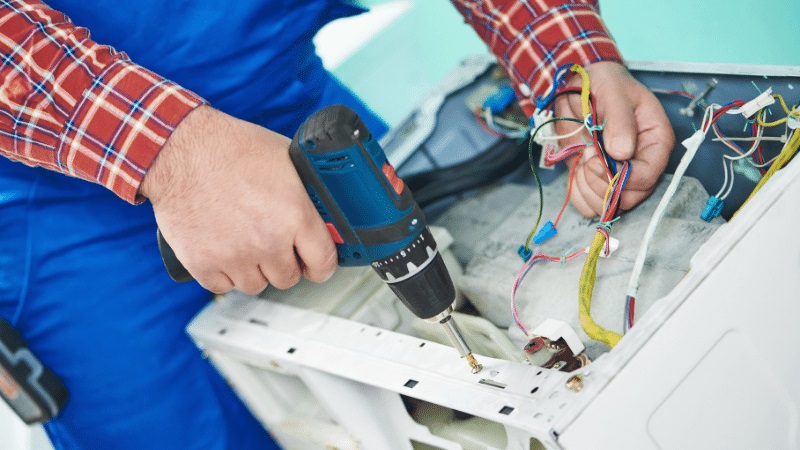 Beylikdüzü Fondital Fondital çamaşır makinesi kart tamiri – Su almama arızası orijinal parça ile giderildi. - Teknik servis örneği